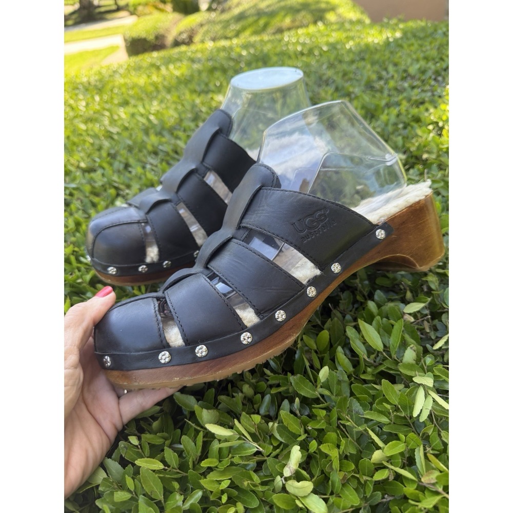 UGG Leather Clogs 9 Black Studded Wood Heel Shearling Fisherman Mules 1675